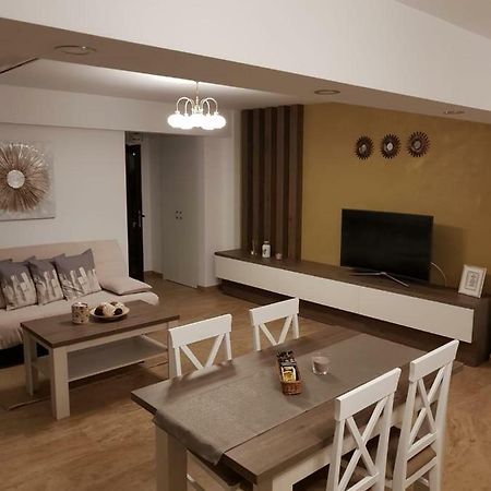 apartament 2 camere ultracentral Râmnicu Vâlcea Esterno foto