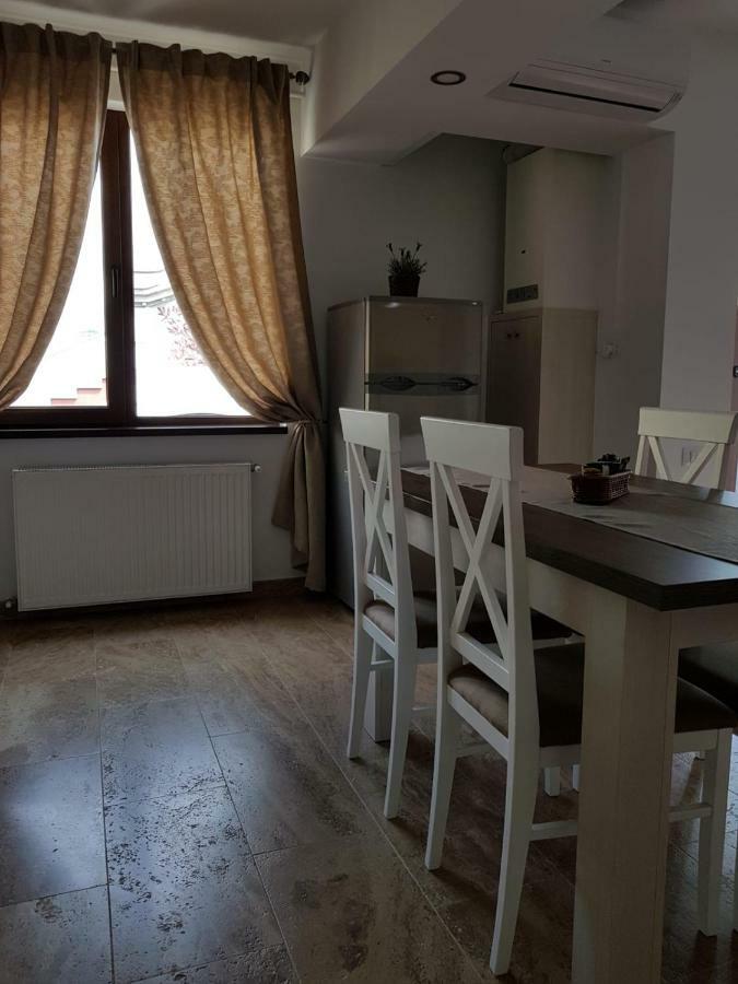 apartament 2 camere ultracentral Râmnicu Vâlcea Esterno foto