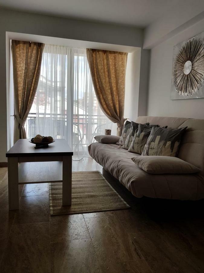 apartament 2 camere ultracentral Râmnicu Vâlcea Esterno foto